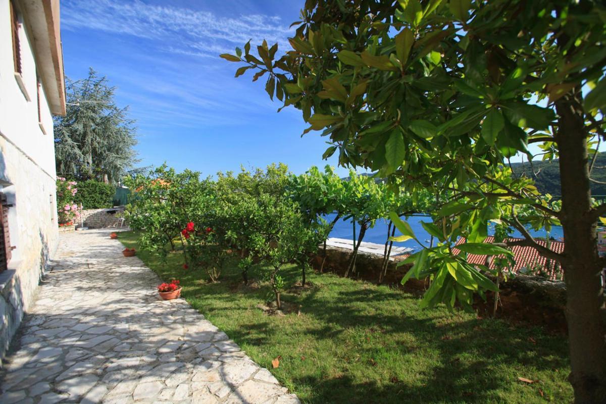 Apartments Lina 2023 Rabac Esterno foto